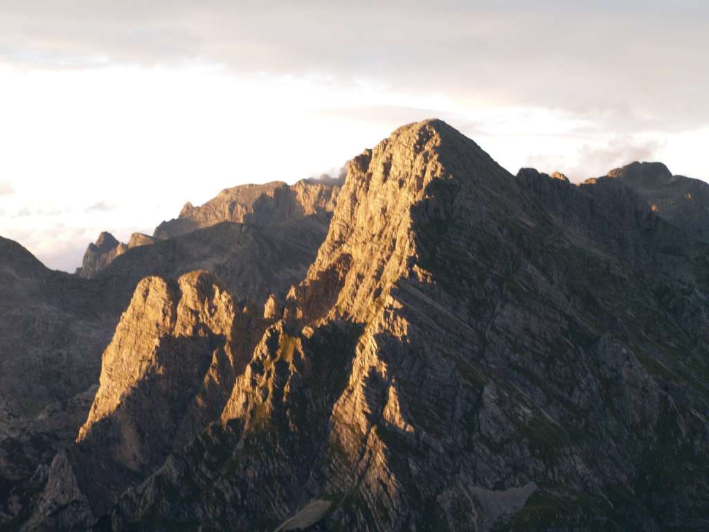 Kanjavec: A Gentle Giant of the Julian Alps