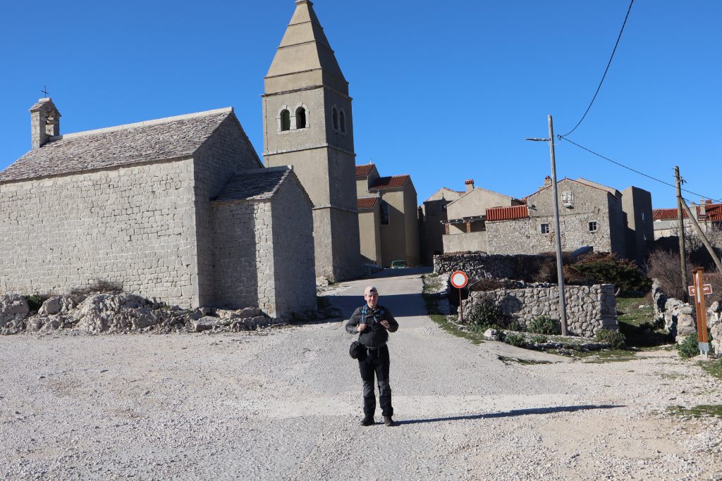 Cres, slow things to do, Lubenice, a small hilltop village. Photo credit Mario R.