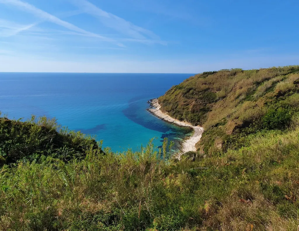 Sandy Susak, Porat Bay. Photo Credit Zdravko R.