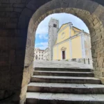 Motovun, St.Stephen Church seen from the streets. Photo credit Zdravko R.,