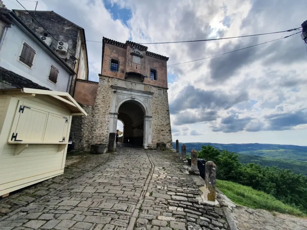 Motovun, the tower. Photo credit Zdravko R.